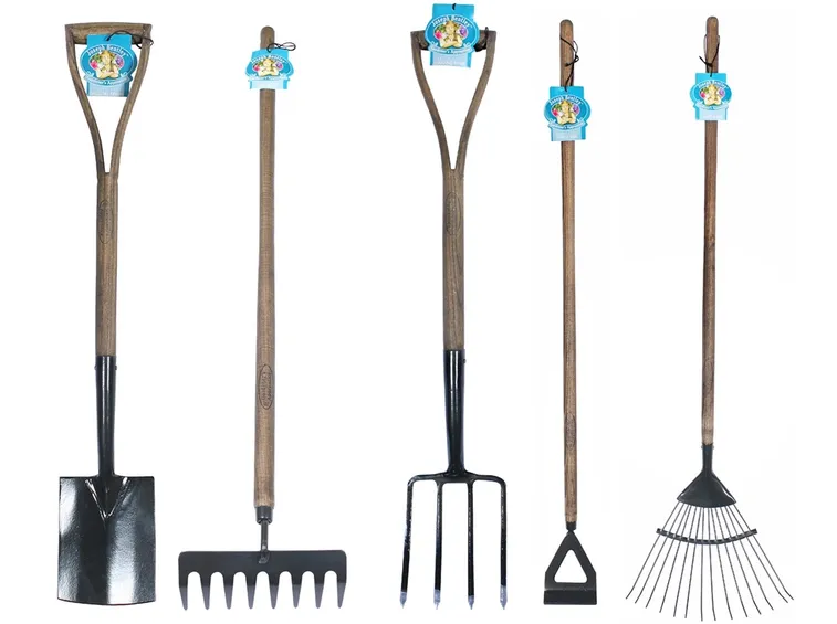 Un esempio di attrezzi da giardino.