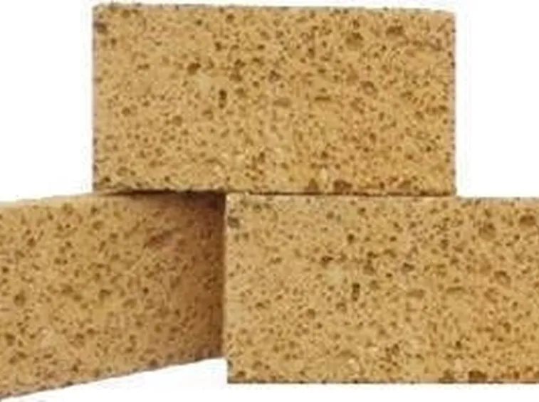 blocchi di tufo