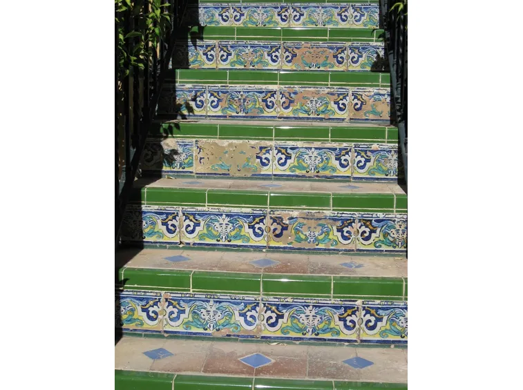 Scala esterna in maiolica