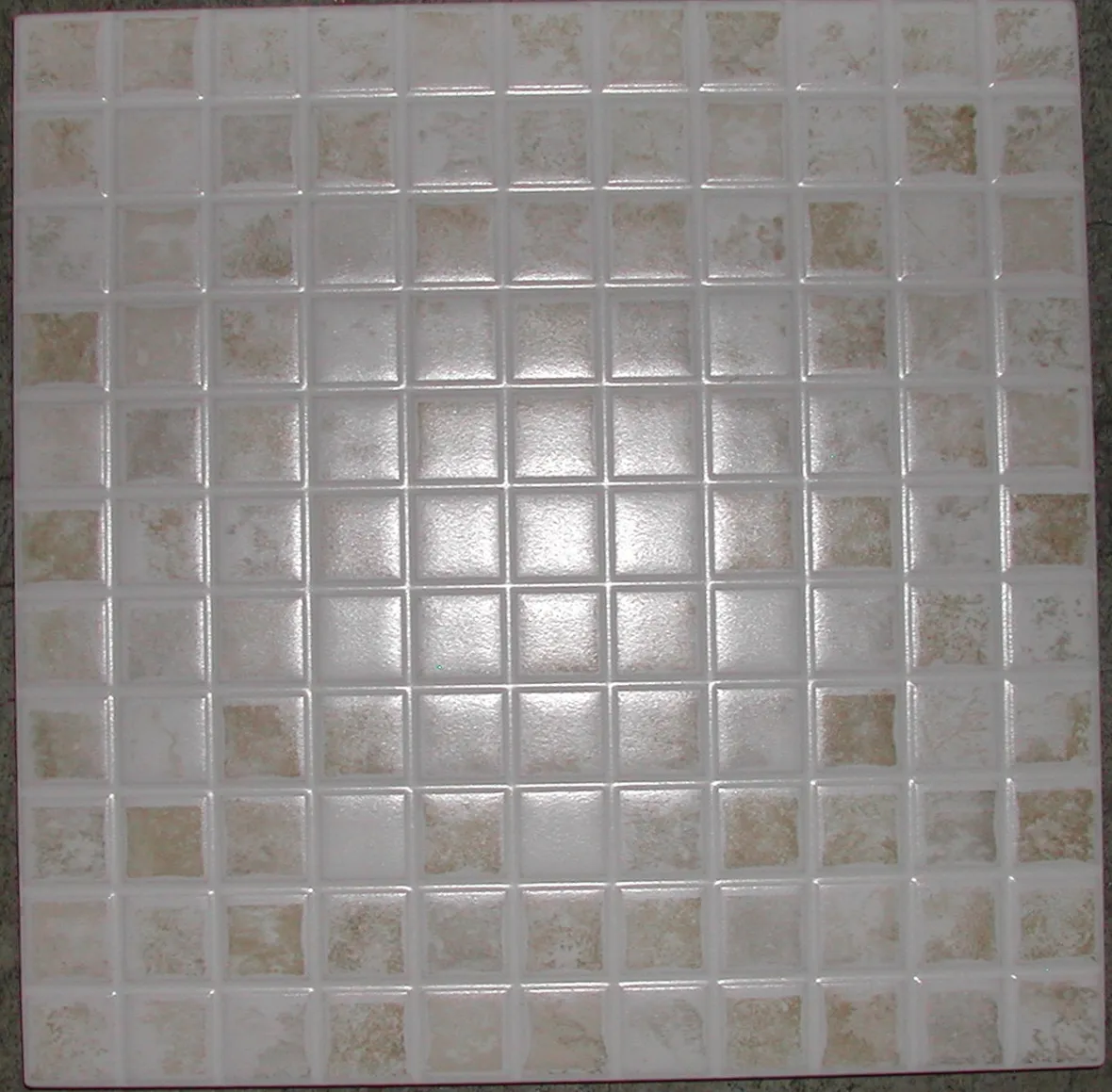 Piastrelle usate per rivestimento