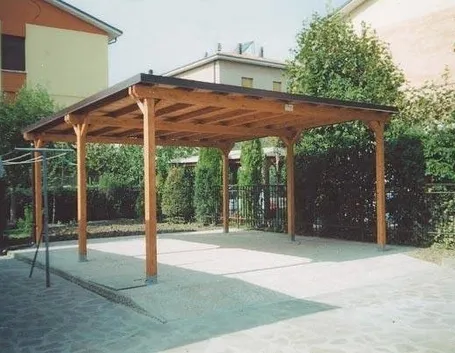 Tettoia fissa in legno