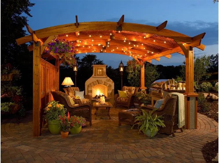 una pergola accogliente e perfettamente arredata