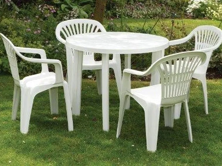 Tavolo da giardino plastica
