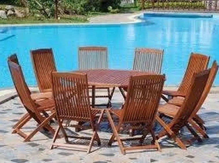 Tavolo da terrazzo in legno Teak
