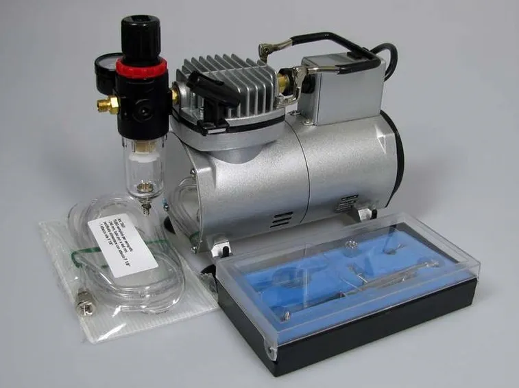 Compressore per aerografo da verniciatura