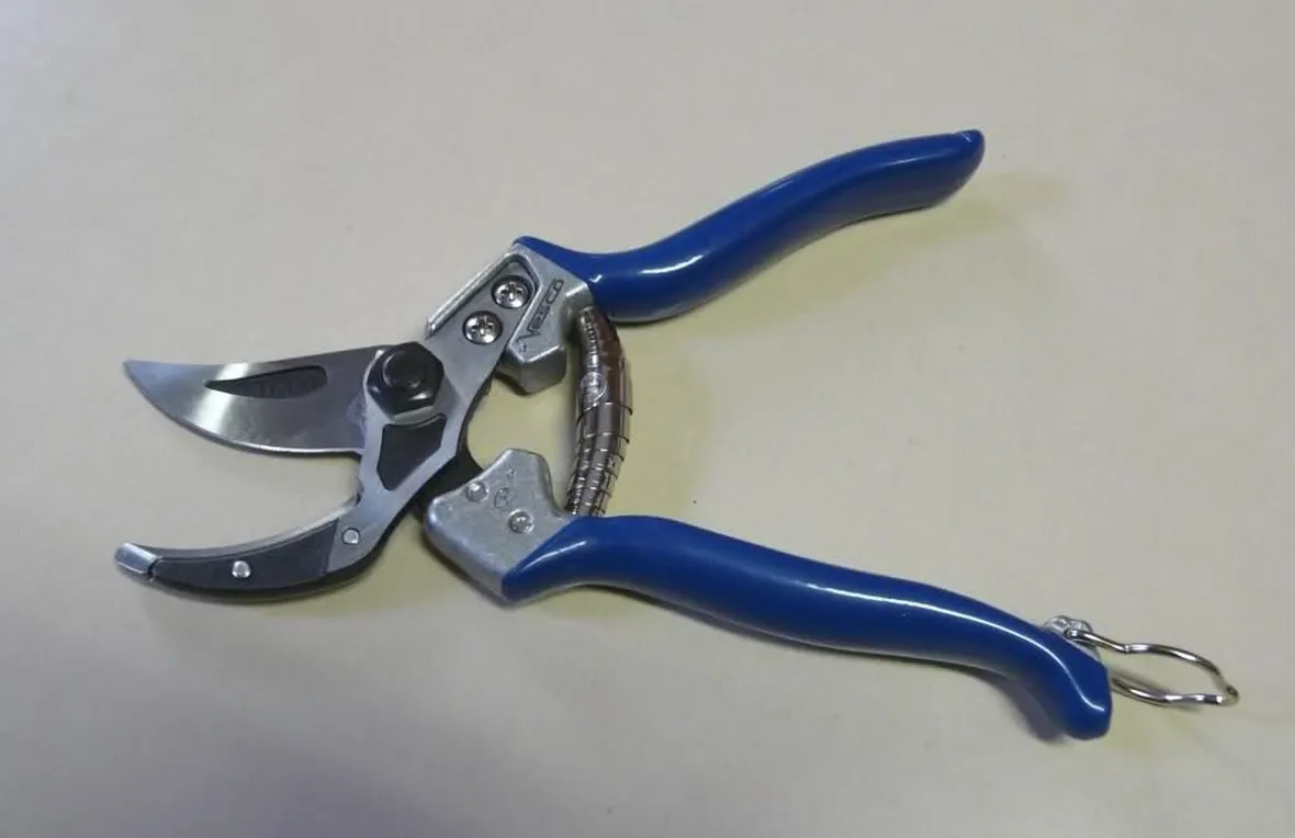 Forbici per potatura pneumatiche