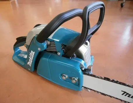 Motosega Makita