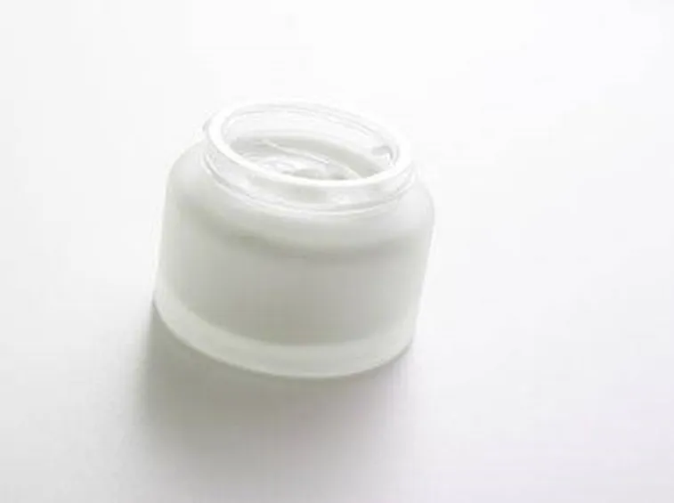 crema viso uomo