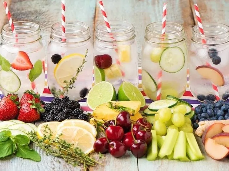 Frutta, verdura, erbe per infusi vari