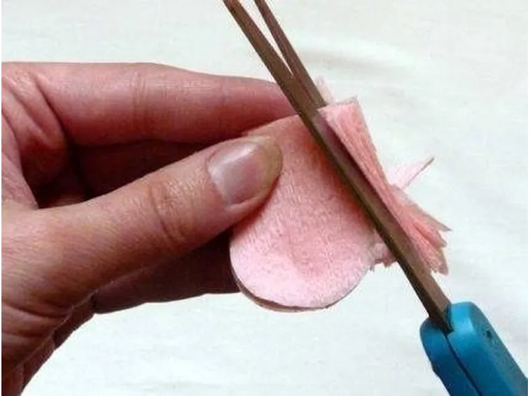 realizzazione fiore carta