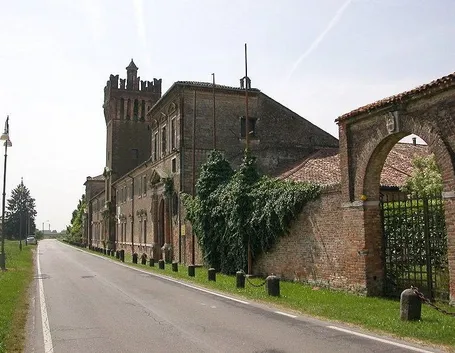 Una veduta del Castello di San Pelagio