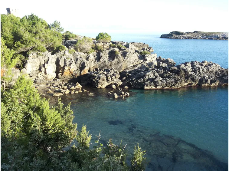 Suggestivo paesaggio del Parco del Cilento: i templi di Paestum