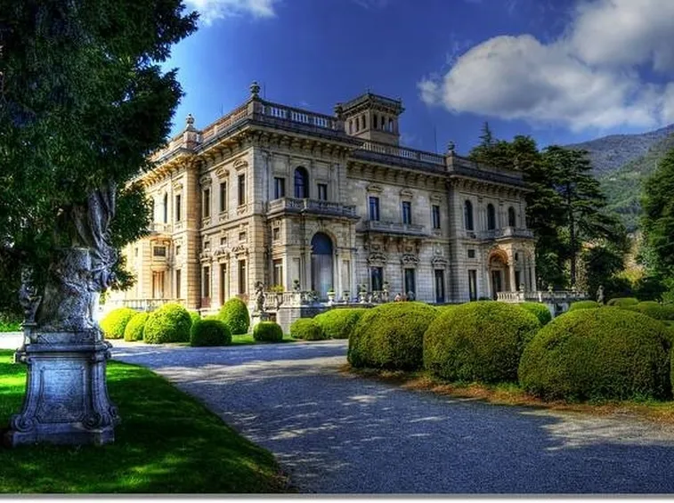 Esterno di Villa Erba