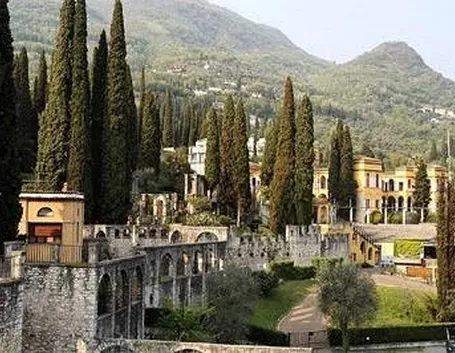La villa di Cargnacco, mausoleo del poeta Gabriele d'Annunzio