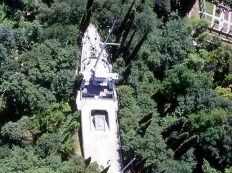 La nave Puglia, una delle attrazioni principali del Vittoriale