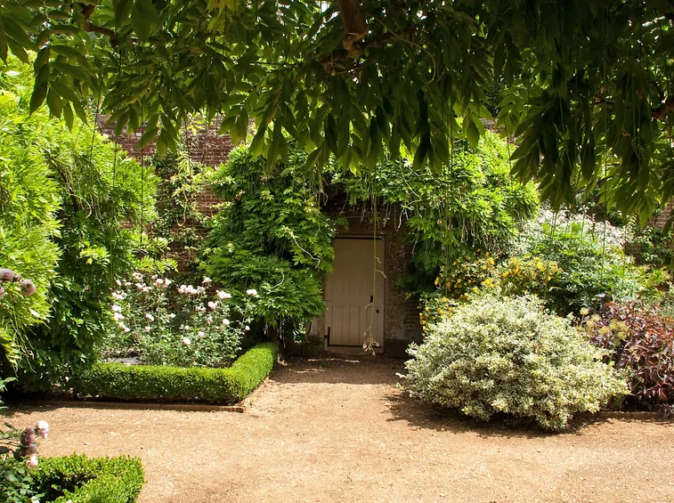 giardino in aprile