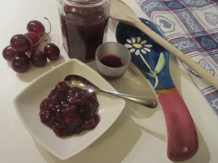 Preparazione della mostarda di uva