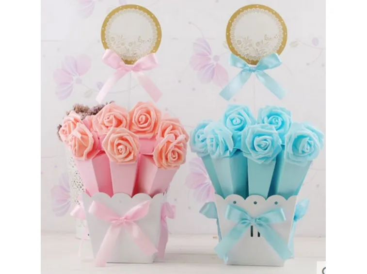 bomboniera battesimo con fiori finti