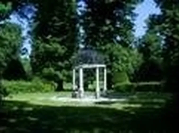 Scegliere gli elementi d^arredo per il giardino