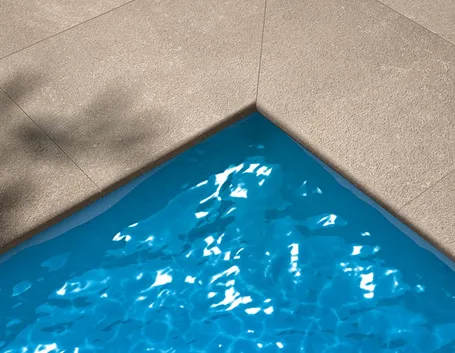 Piastrelle per bordo piscina in ceramica