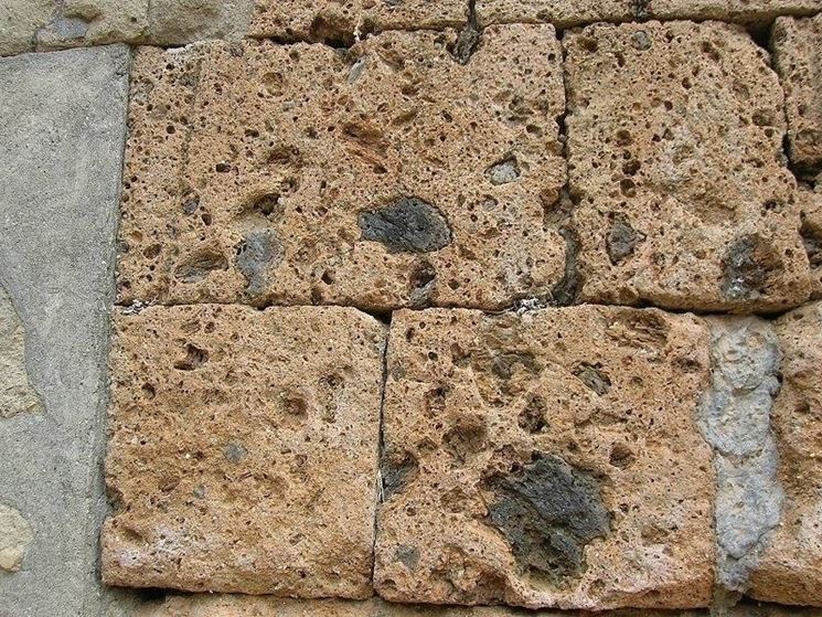 Blocchi di tufo giardinaggio blocchi di tufo caratteristiche Disegni di pozzo da giardino