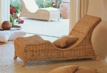 chaise longue