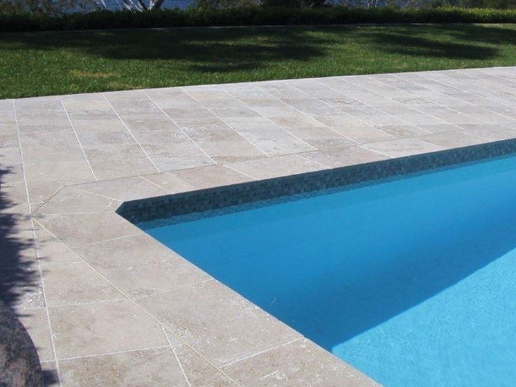 Pavimentazioni per piscine pavimenti per esterni pavimento da ... Pavimentazione per bordo piscina