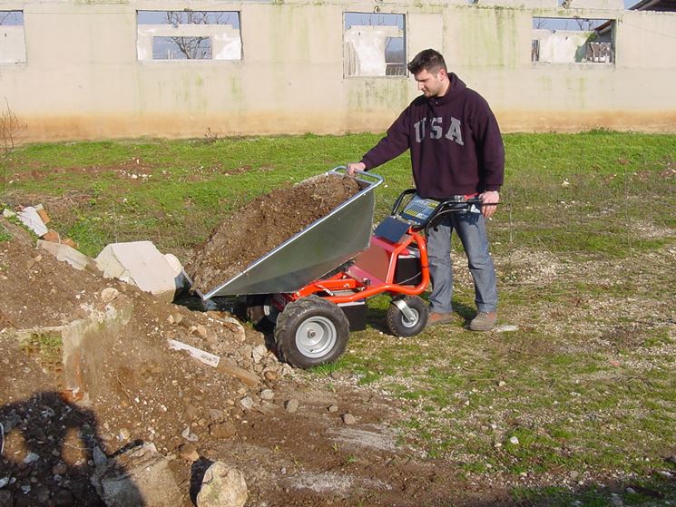 Carriola con cassone ribaltabile