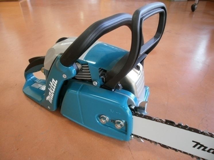 Motosega Makita