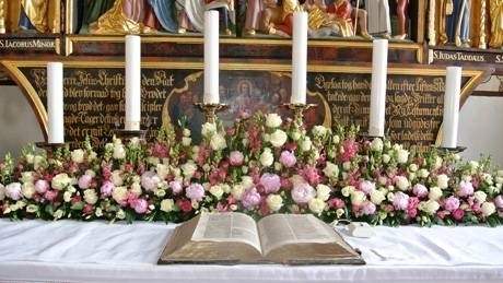 Addobbi Floreali Chiesa Composizione Fiori