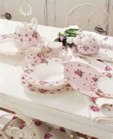 Piatti con rose Royal Albert