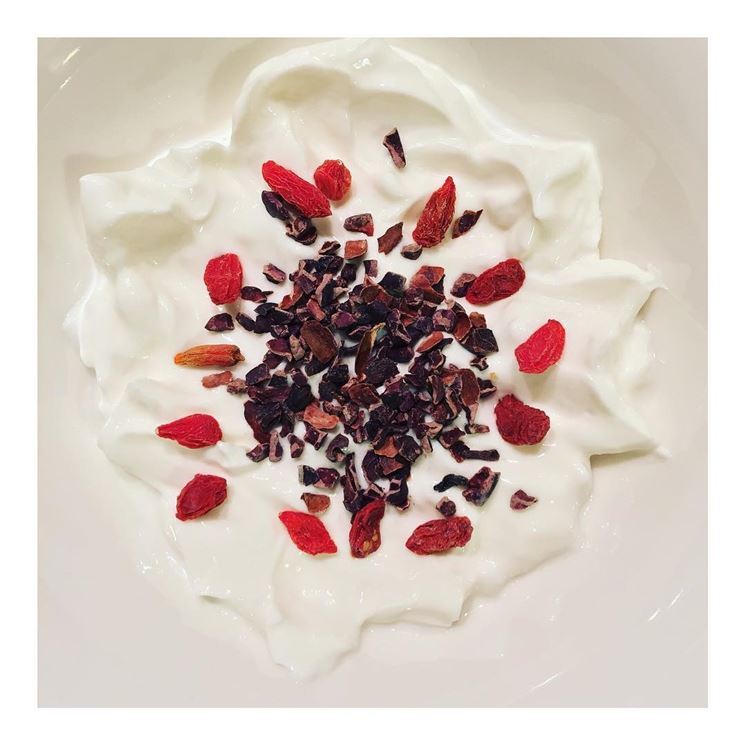 Bacche di Goji e yogurt